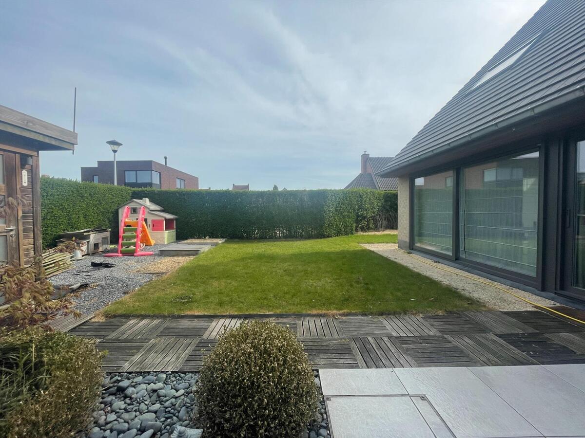 Instapklare woning met 3 slaapkamers en garage te Koekelare 