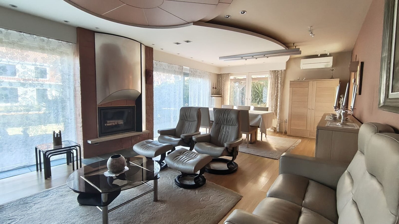 Ruime bungalow met 3 slaapkamers, tuin, terras en garage in hartje Aalter op toplocatie 