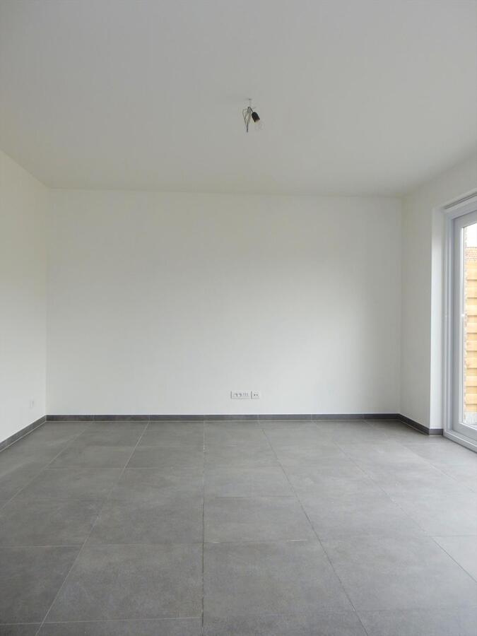 Mooie nieuwbouwwoning met 4 slaapkamers en garage 