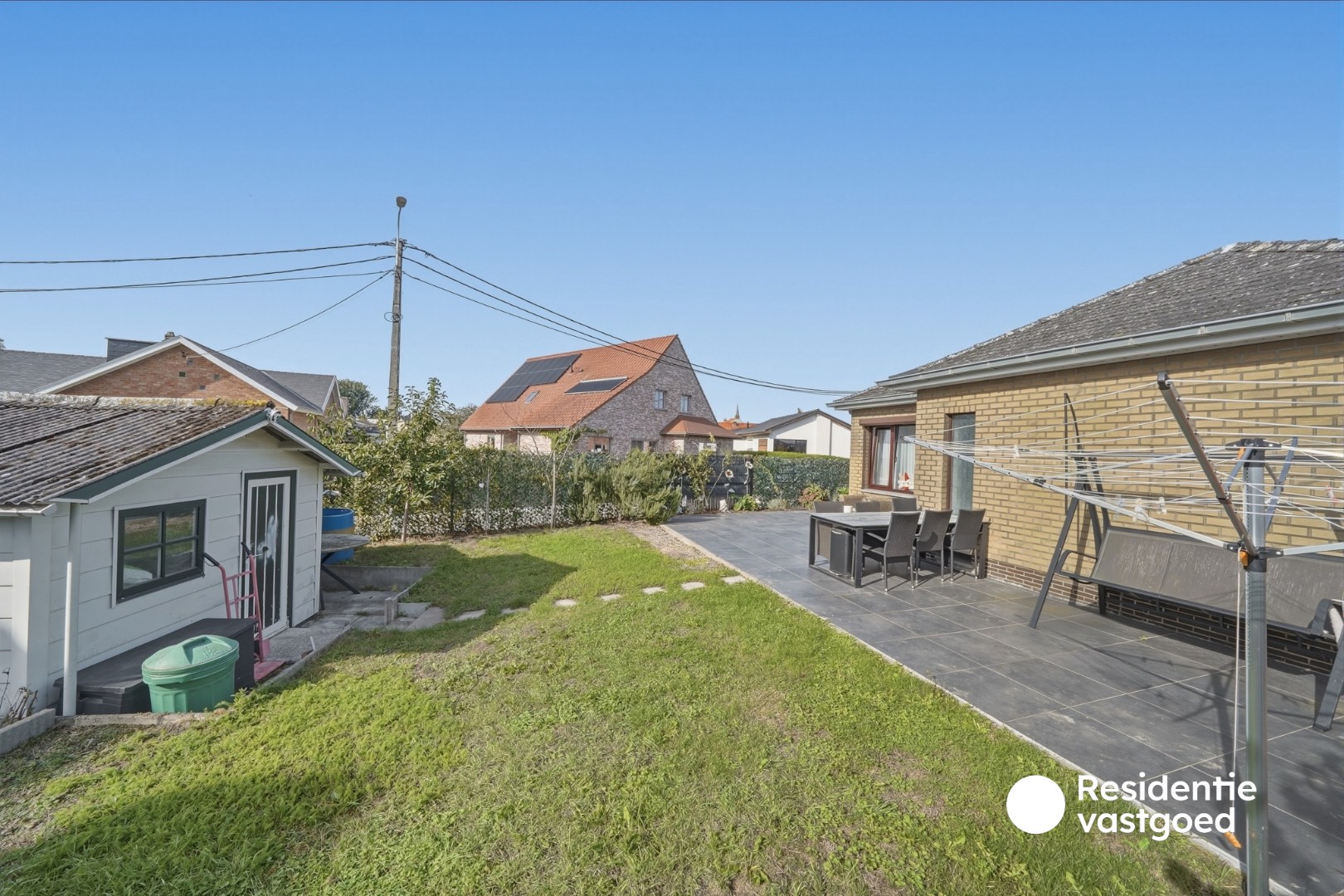 Bungalow met zongerichte tuin en 3 slaapkamers 