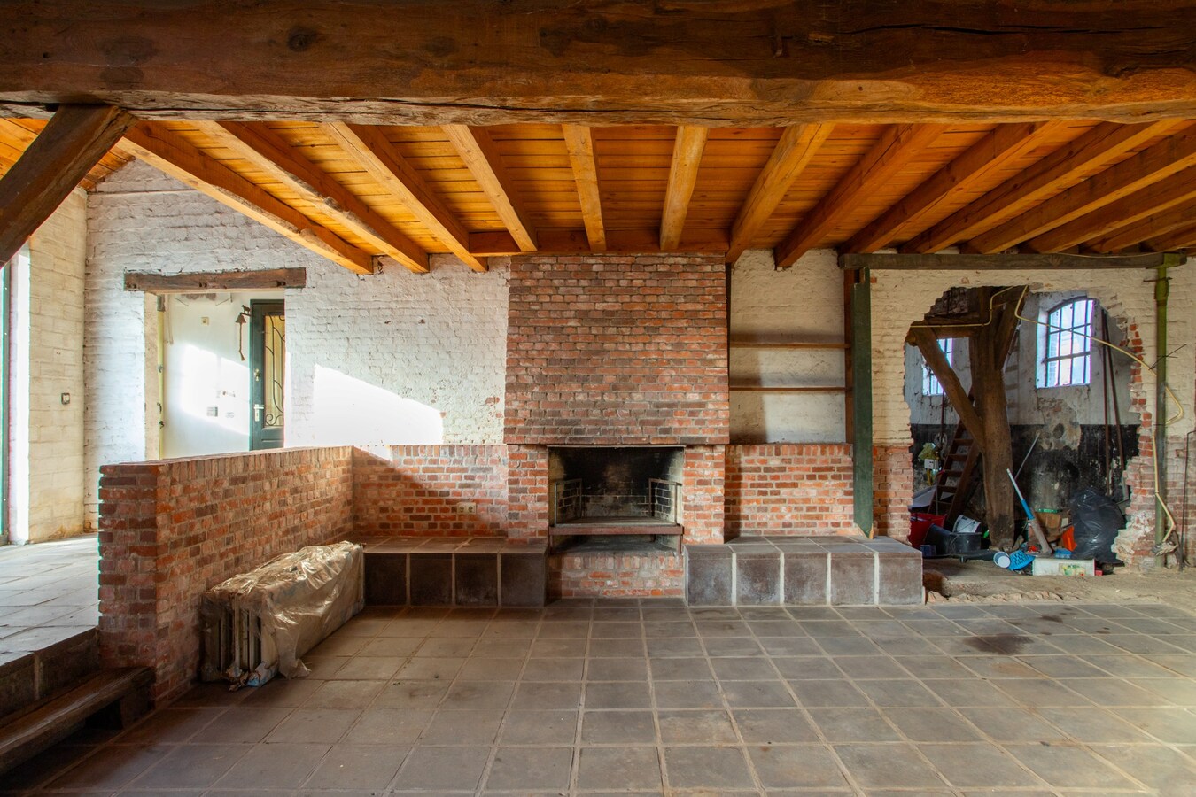 Imposante herenboerderij gelegen in het hart van Hoogeloon. 