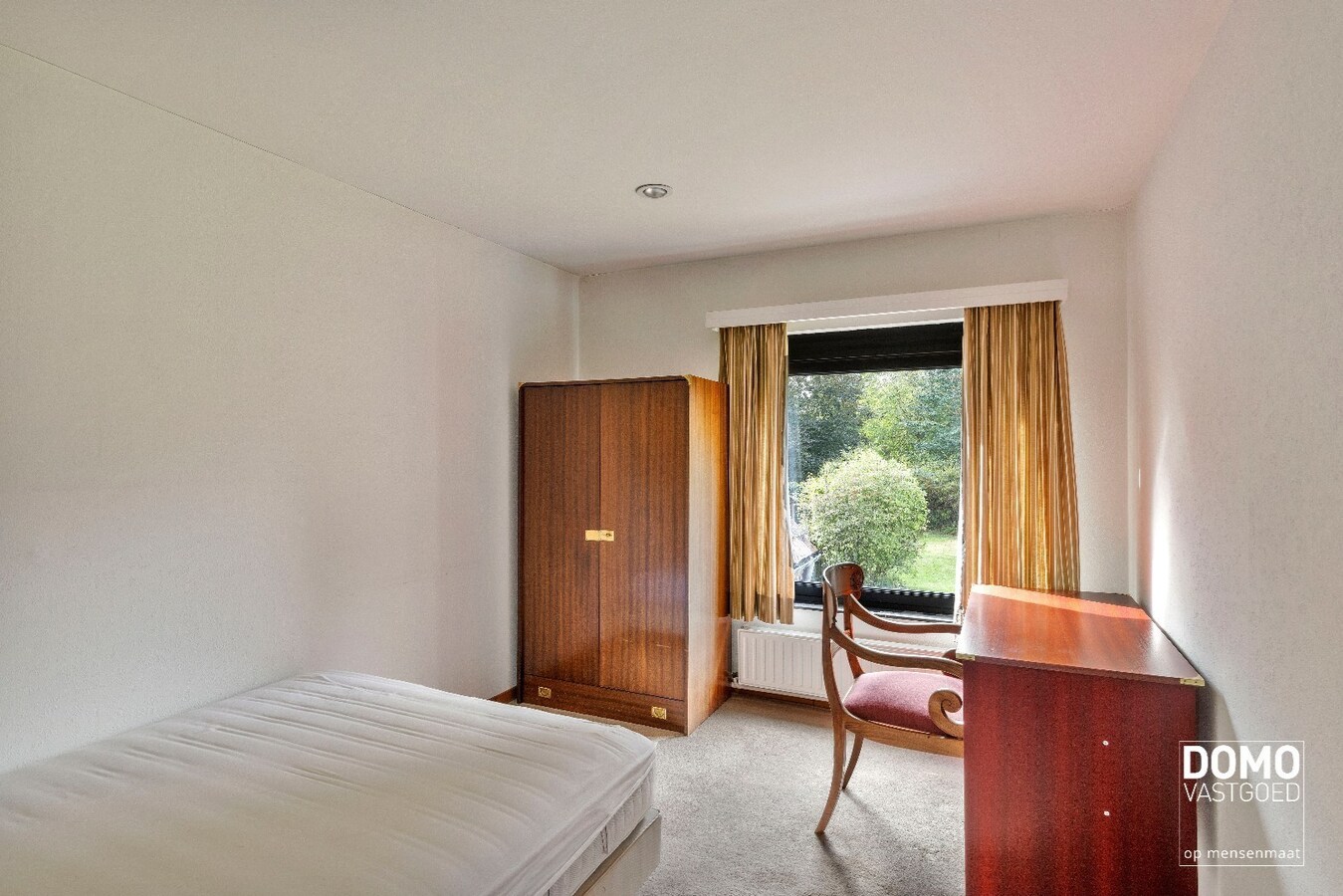 Exclusieve statige open bebouwing met zuid gerichte tuin in het centrum van Kermt (Hasselt) 