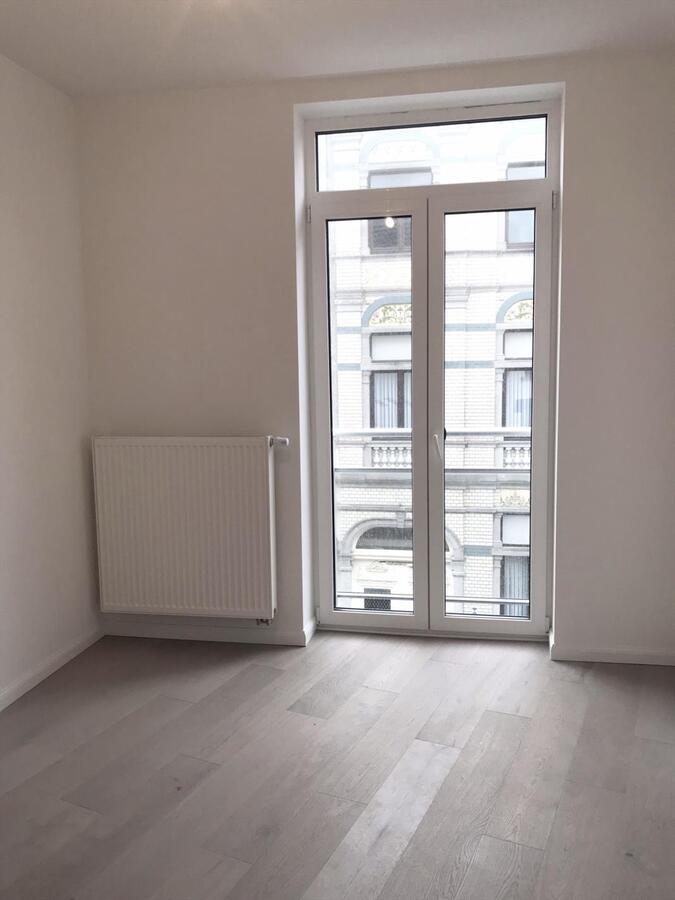 MAGNIFIEK COMPLEET GERENOVEERDE OUD HERENWONING TE BLANKENBERGE 