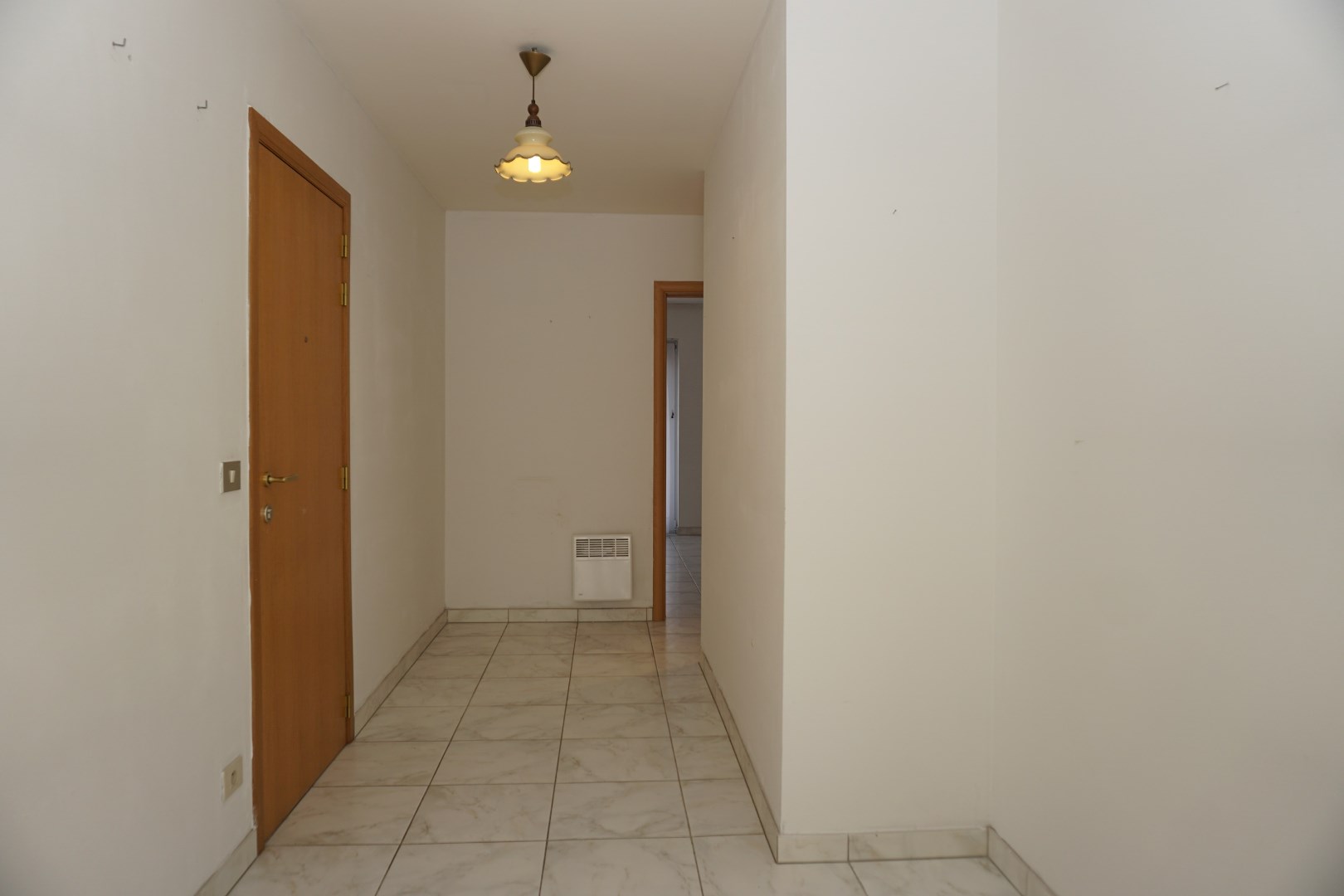 APPARTEMENT SPACIEUX AVEC TERRASSE DANS LE CENTRE D'OSTENDE 