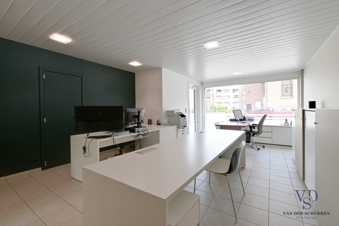 Uitstekend gelegen winkelruimte. 