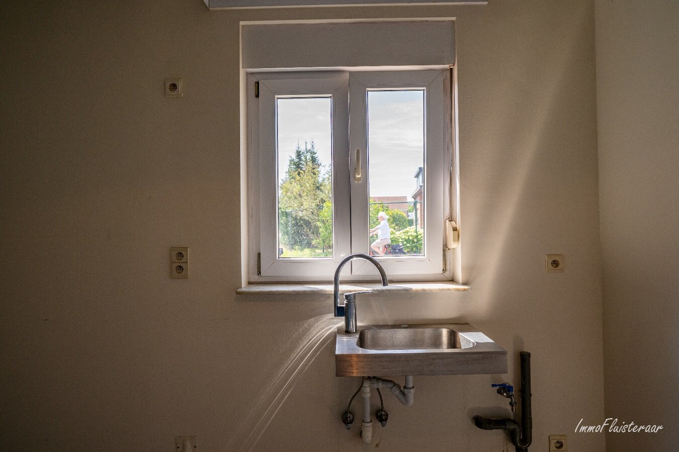 Uniek gelegen karaktervolle hoeve met twee stalgebouwen op ca. 2,4ha in Alken 