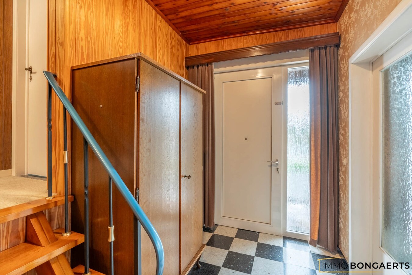 Rustig gelegen woning met tuin, garage en 3 slaapkamers. 