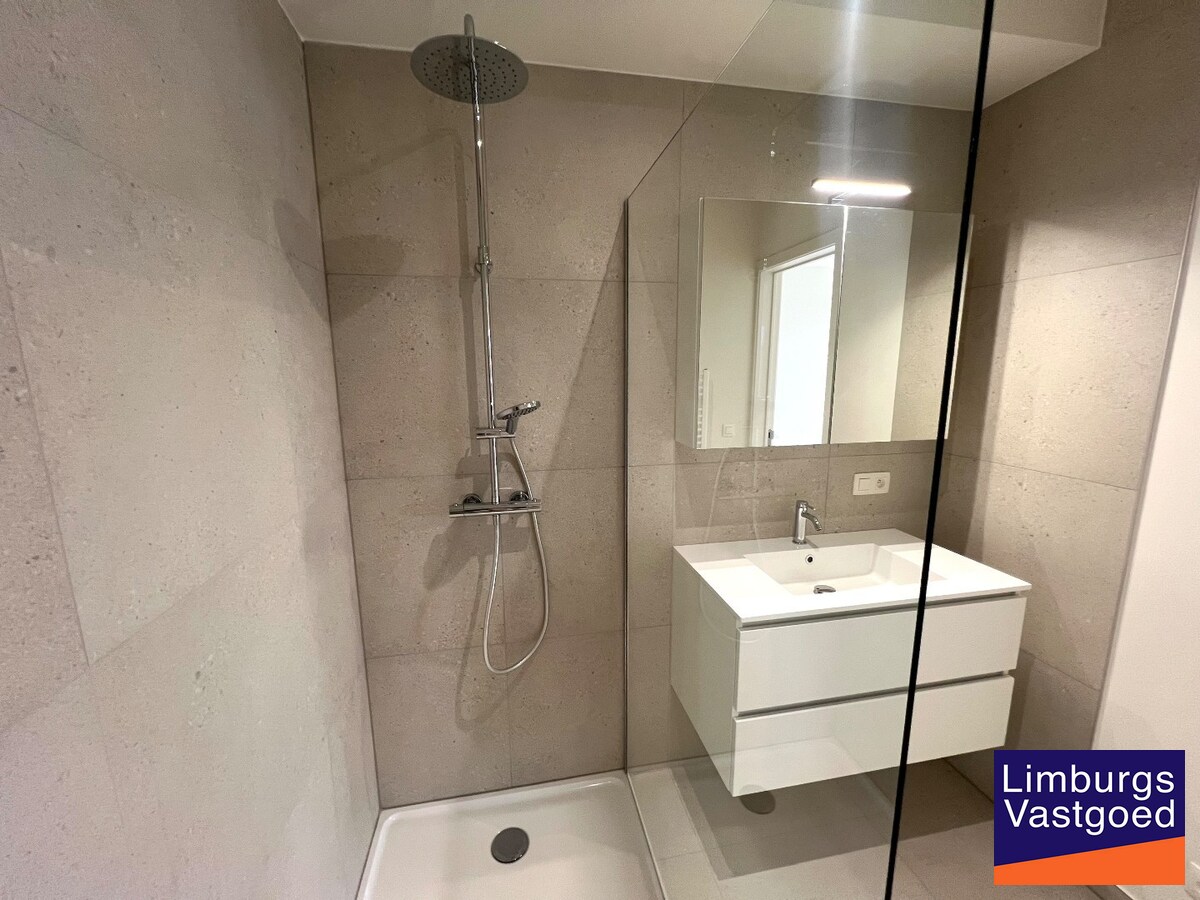 Luxe nieuwbouw appartement, 68m², 2 terrassen, 1 slpk, op toplocatie 