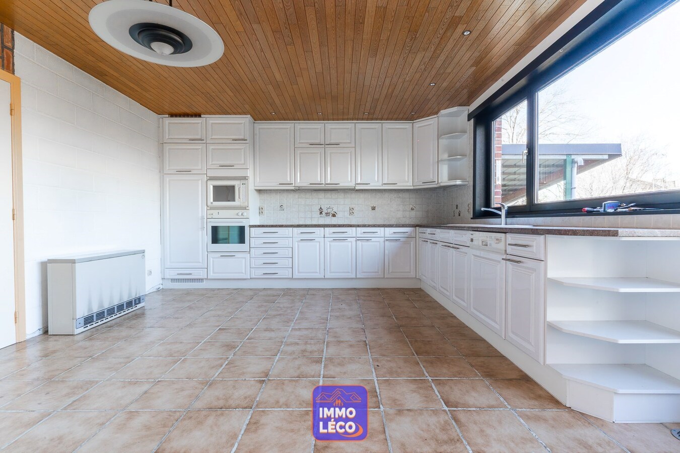 Villa d'architecte sur 744m² avec jardin et double garage, TOP SECTEUR ! 