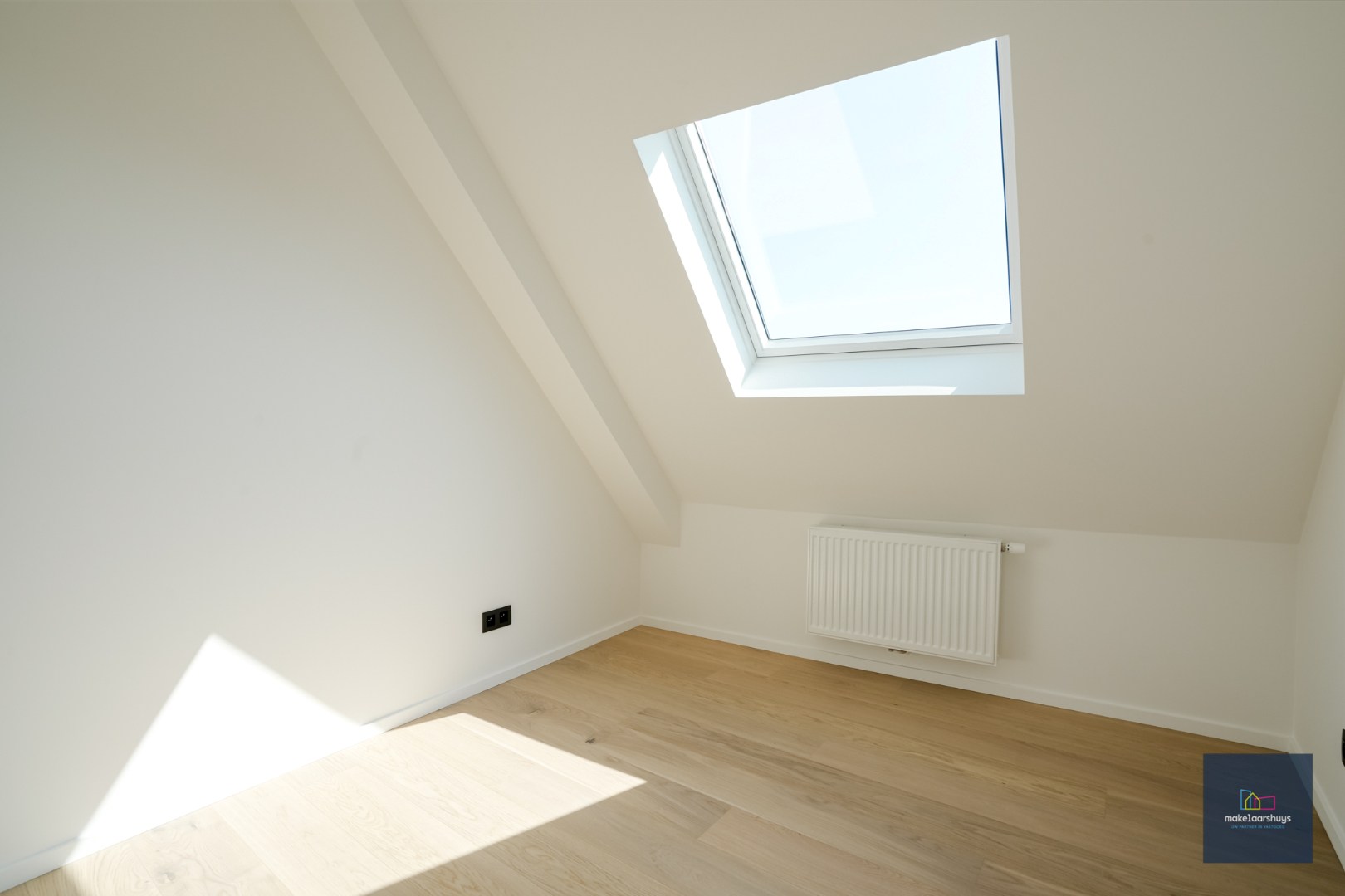 Stijlvol gerenoveerd duplex 3 slaapkamerappartement  met terras 