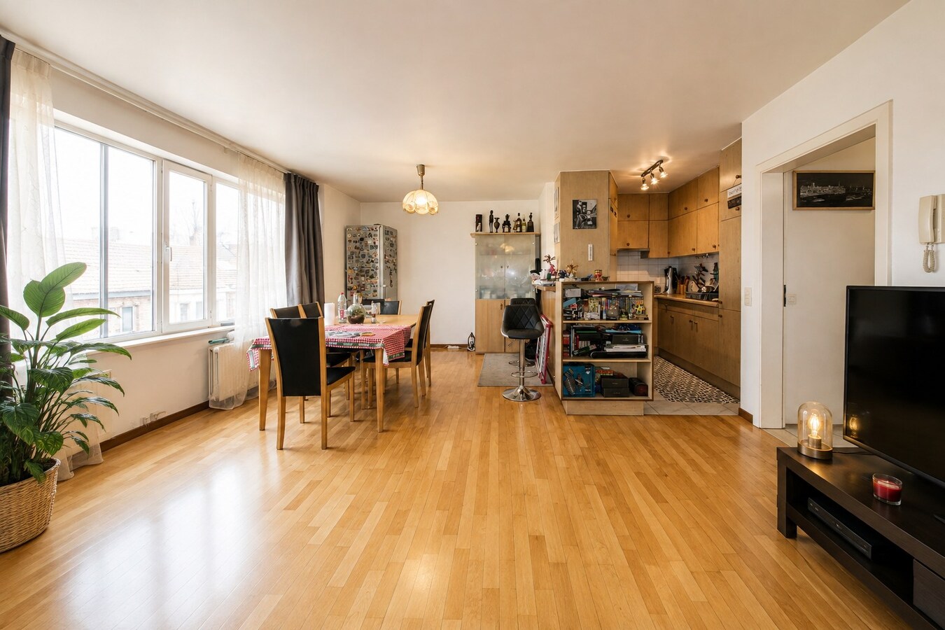 Te koop: Lichtrijk 2-slaapkamerappartement met dubbel terras en EPC-label B in hartje Sint-Niklaas! 