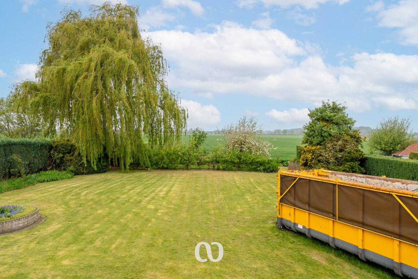Bungalow met prachtig uitzicht en volledige onderkeldering in Heurne 