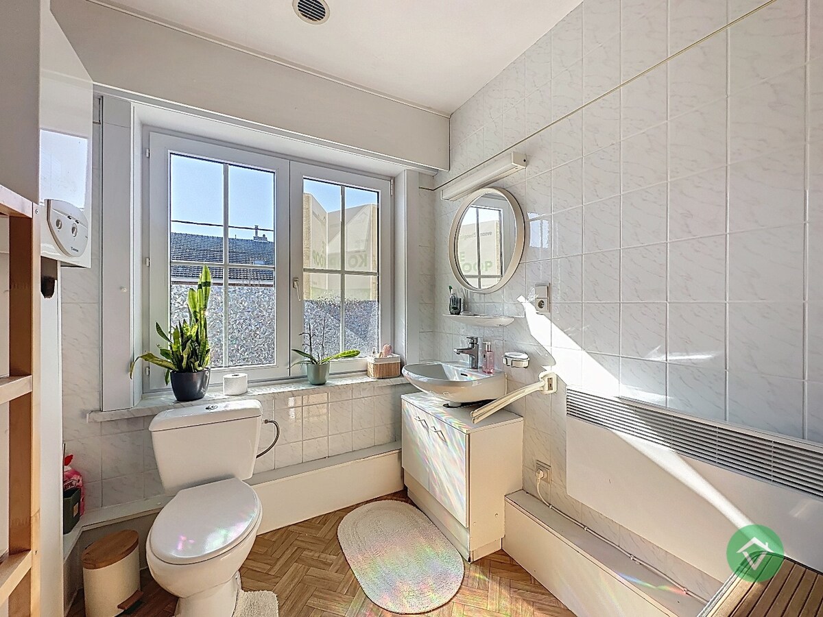 Instapklare woning met 3 slaapkamers en zonnige tuin op topligging in Torhout 