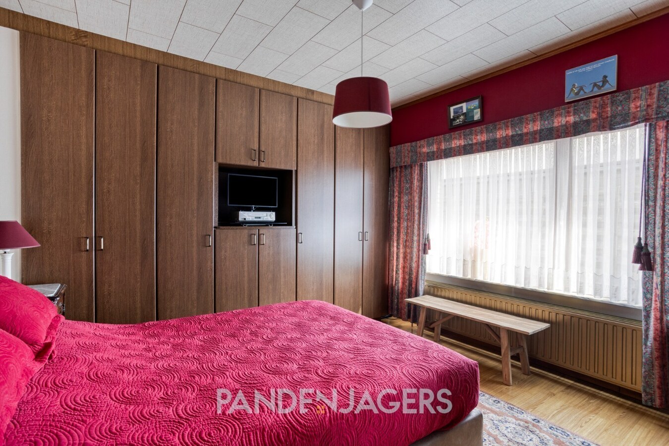 Ruime open bebouwing met groot bijgebouw te Duffel 