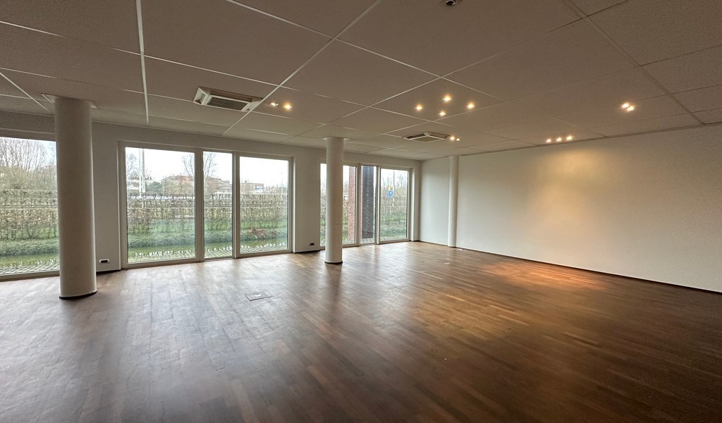Kantoren te huur in Clinton Park te Roeselare