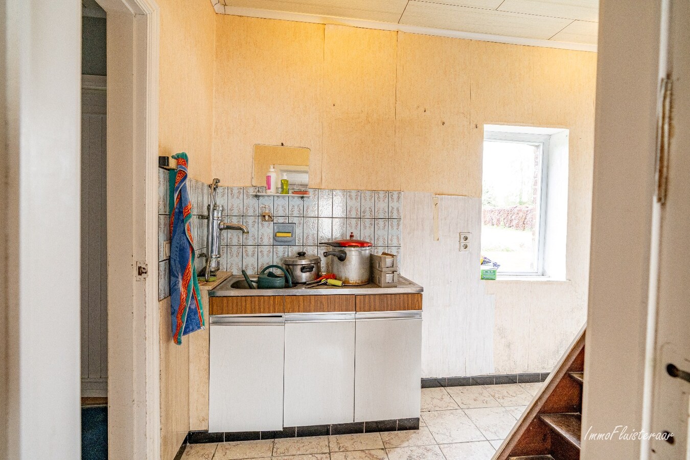 Te renoveren woning met bijgebouw en weiland op ca. 4813 m² 