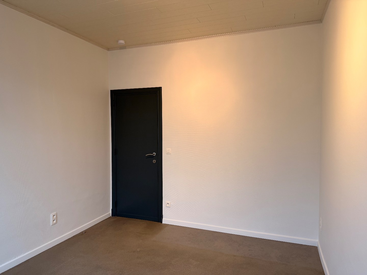 Verzorgd gelijkvloers appartement met tuin 