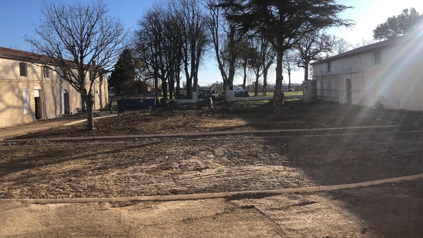 Chateau Les Chaumes - nabij Bordeaux (Frankrijk), Wijndomein met Restaurant en Hotel. 23 ha. 