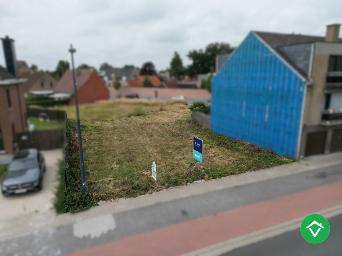 Bouwklare grond (591 m²) voor open of halfopen bebouwing te Izegem 