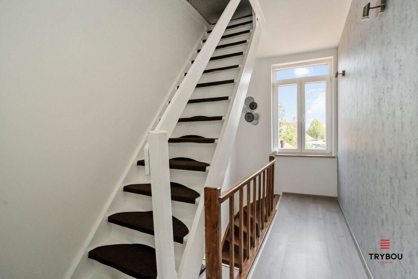 Centraal gelegen halfopen woning te Bavikhove 