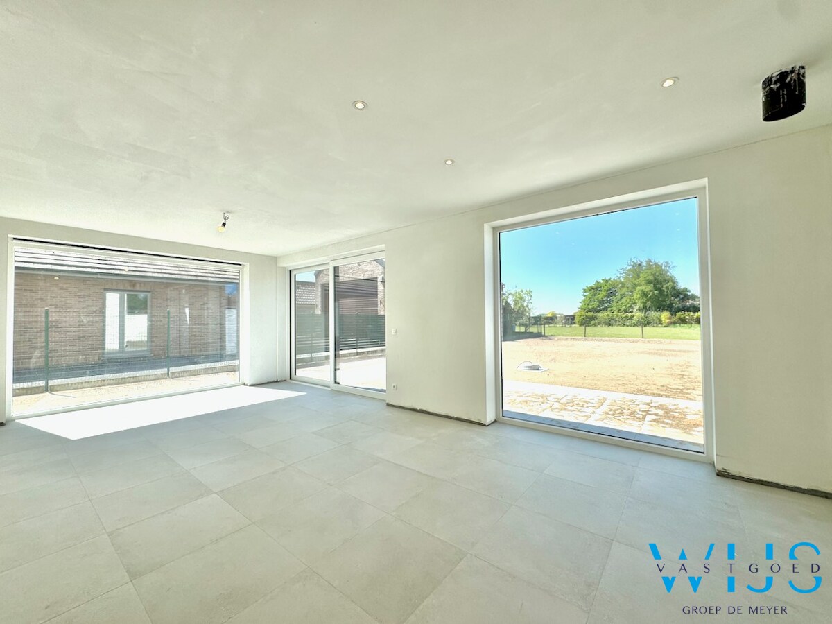 Moderne nieuwbouw op TOPlocatie te Assenede ! 