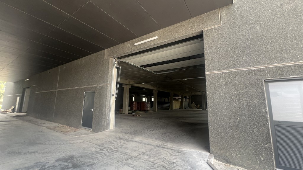 Nieuwbouw magazijnen te huur in de Pantserschipstraat in Gent