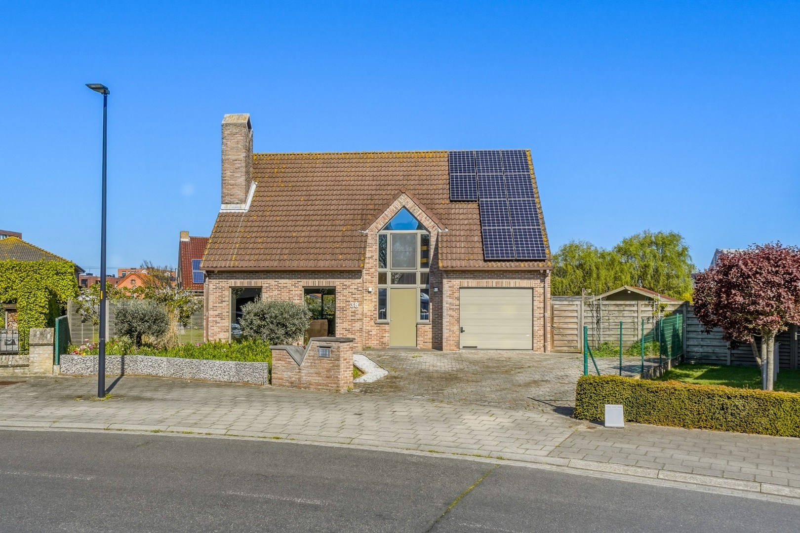 Ruime alleenstaande woning nabij zee en strand! 