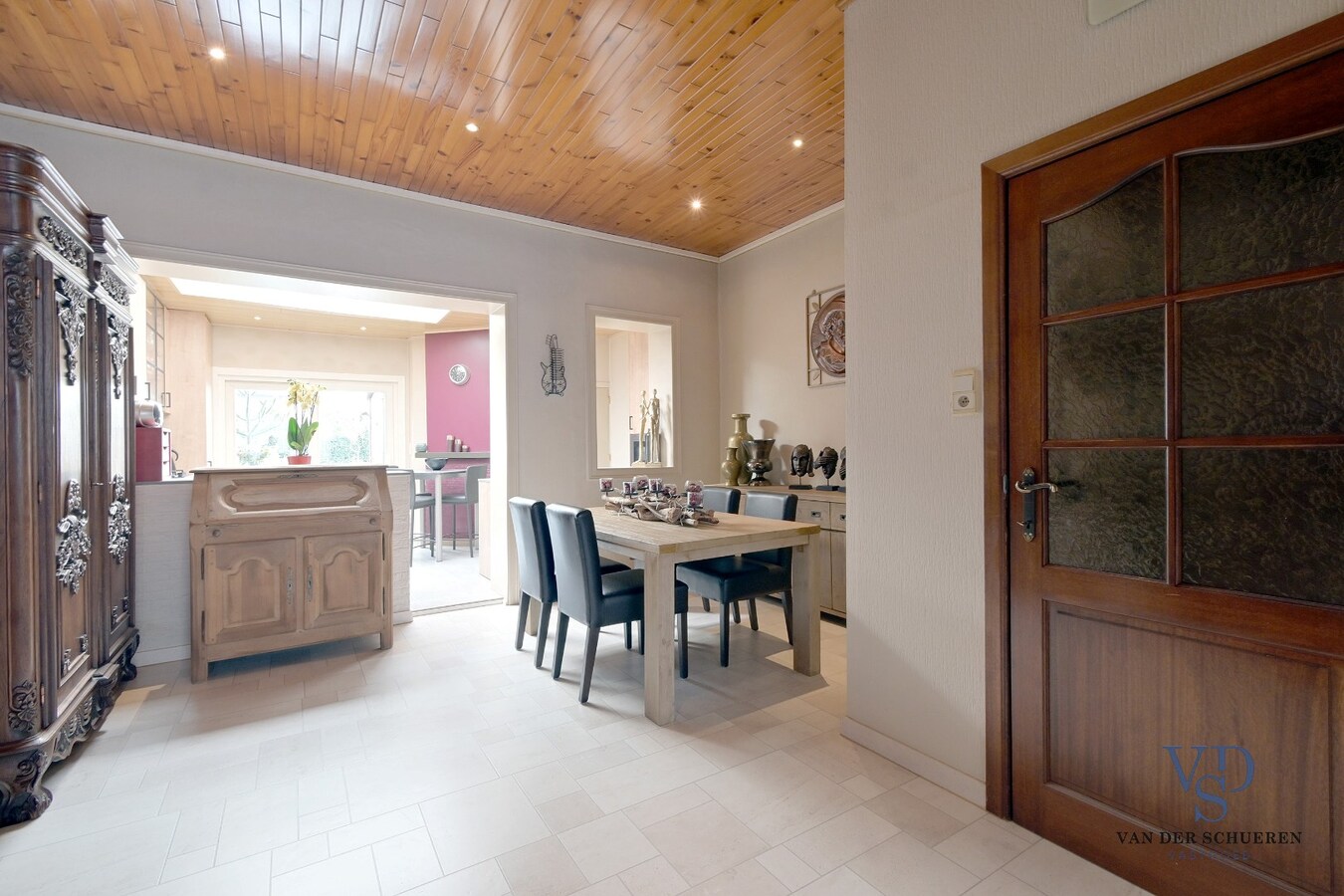 Verzorgde, perfect onderhouden woning. 