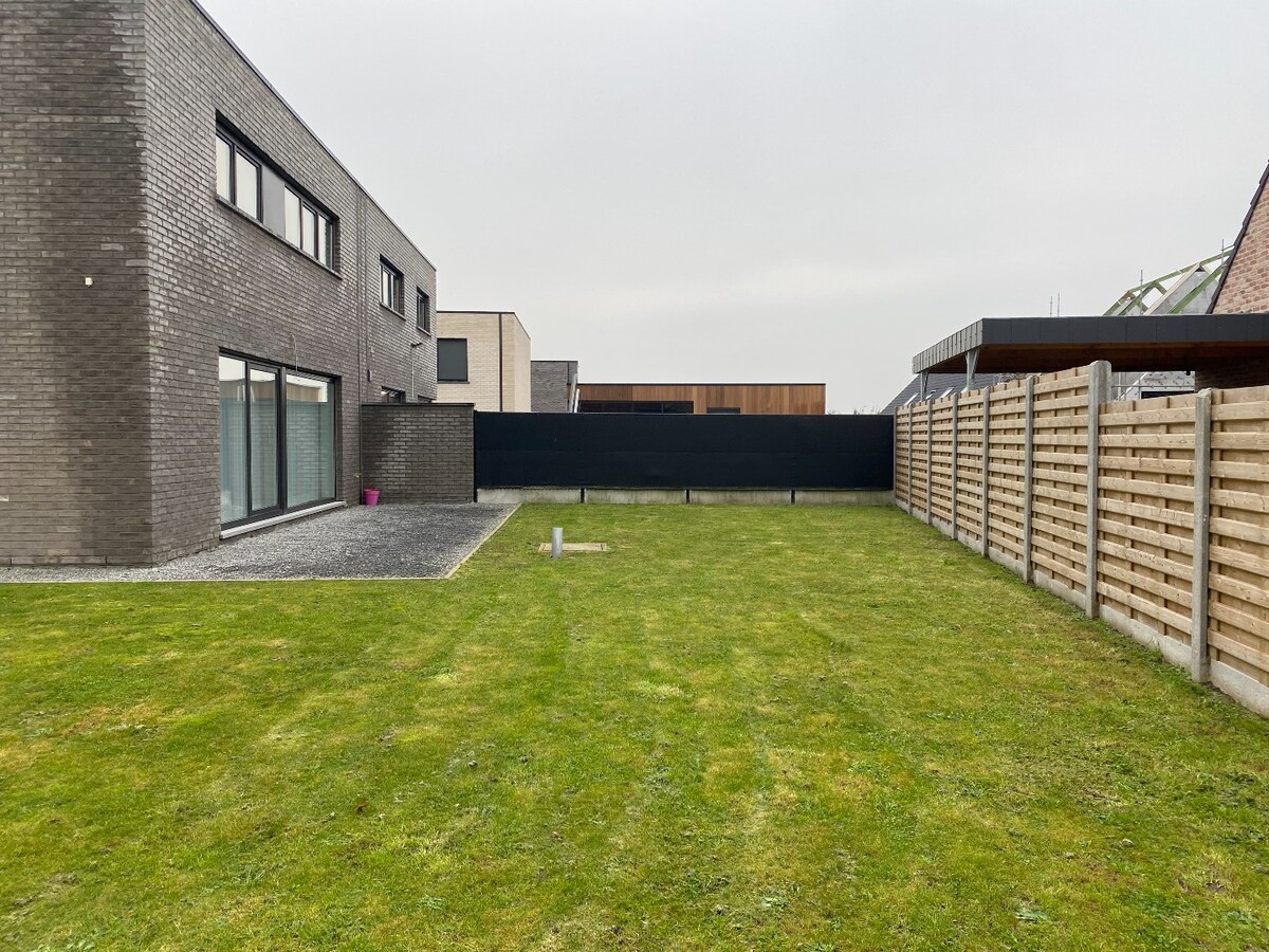 Ruime woning met 3 slaapkamers te Houthulst 