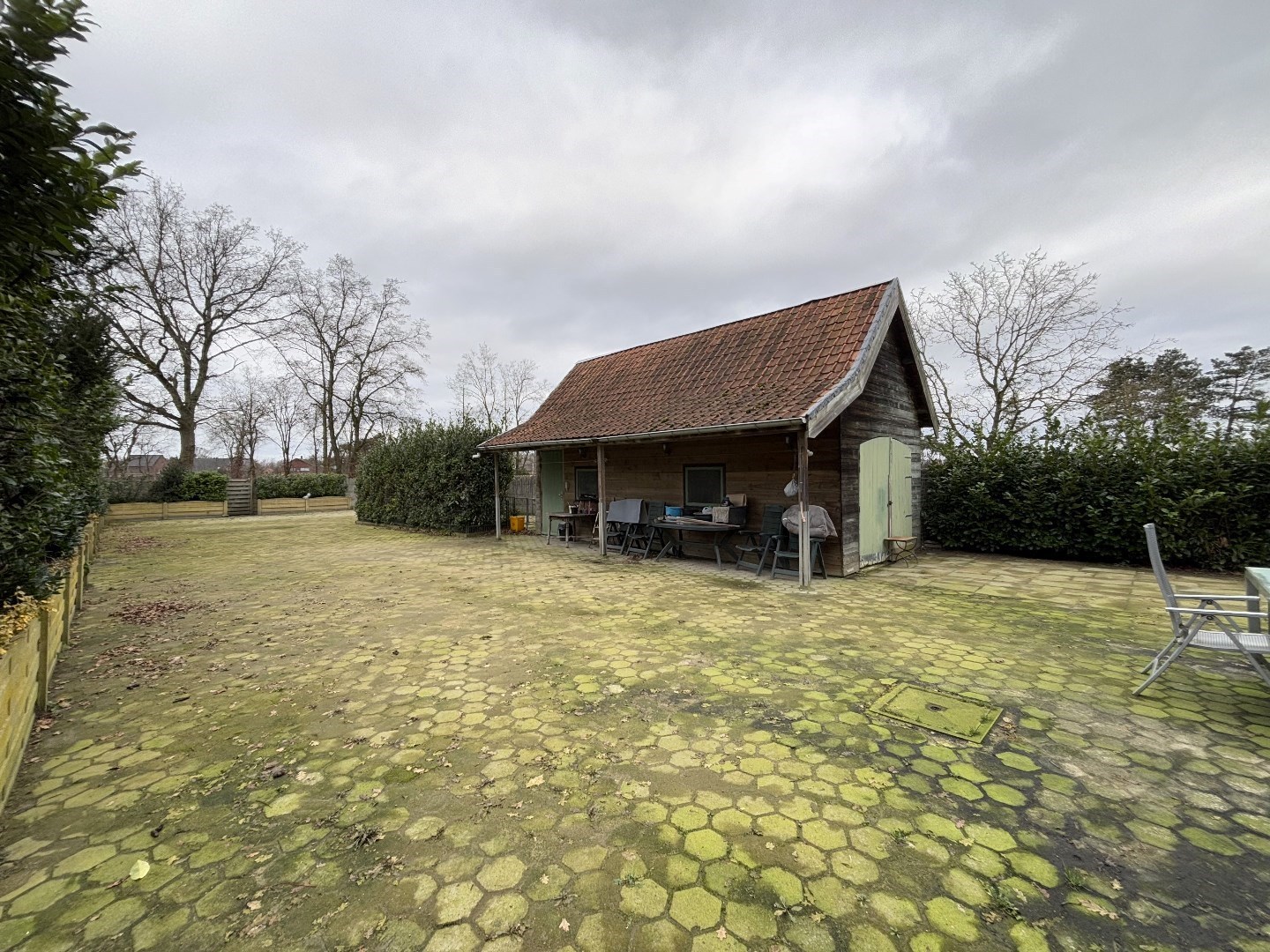 Te renoveren gezinswoning met 3 slpk. nabij Lommel-Kerkhoven 