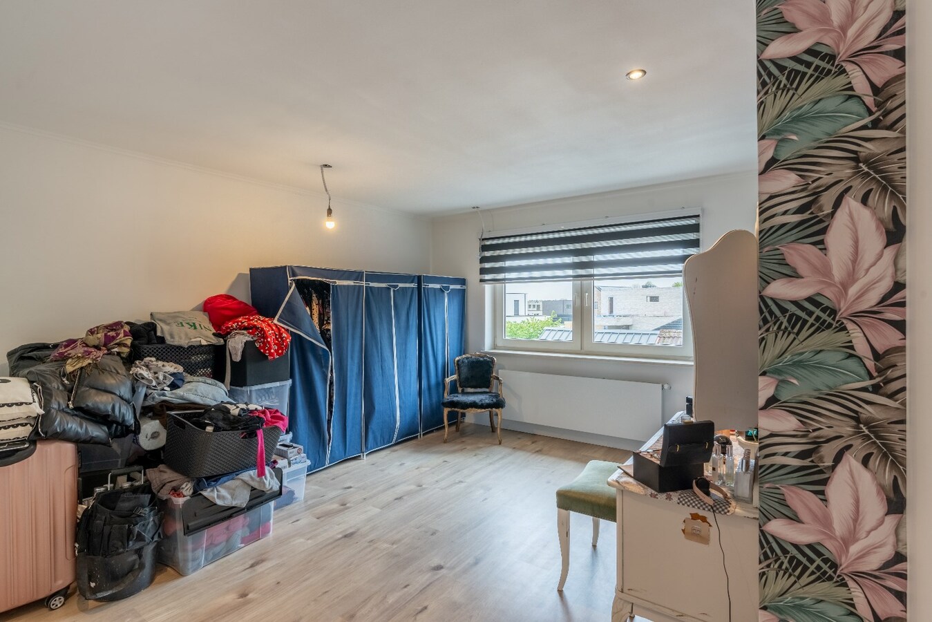 Ruime gerenoveerde woning met tuin en 3 slaapkamers in Dilsen-Stokkem. 