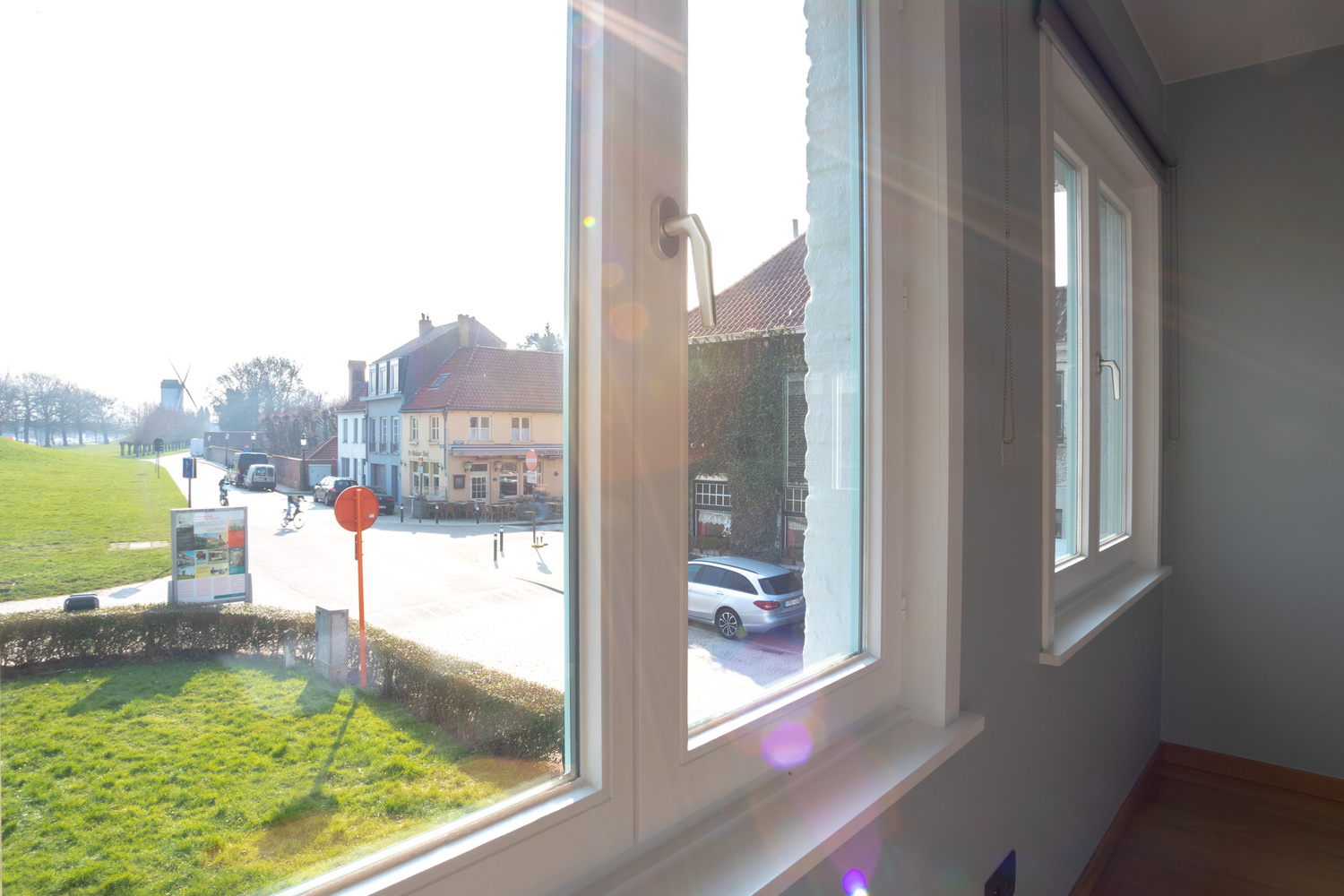 Subliem gelegen en knap gerenoveerd huis in het Sint-Annakwartier 