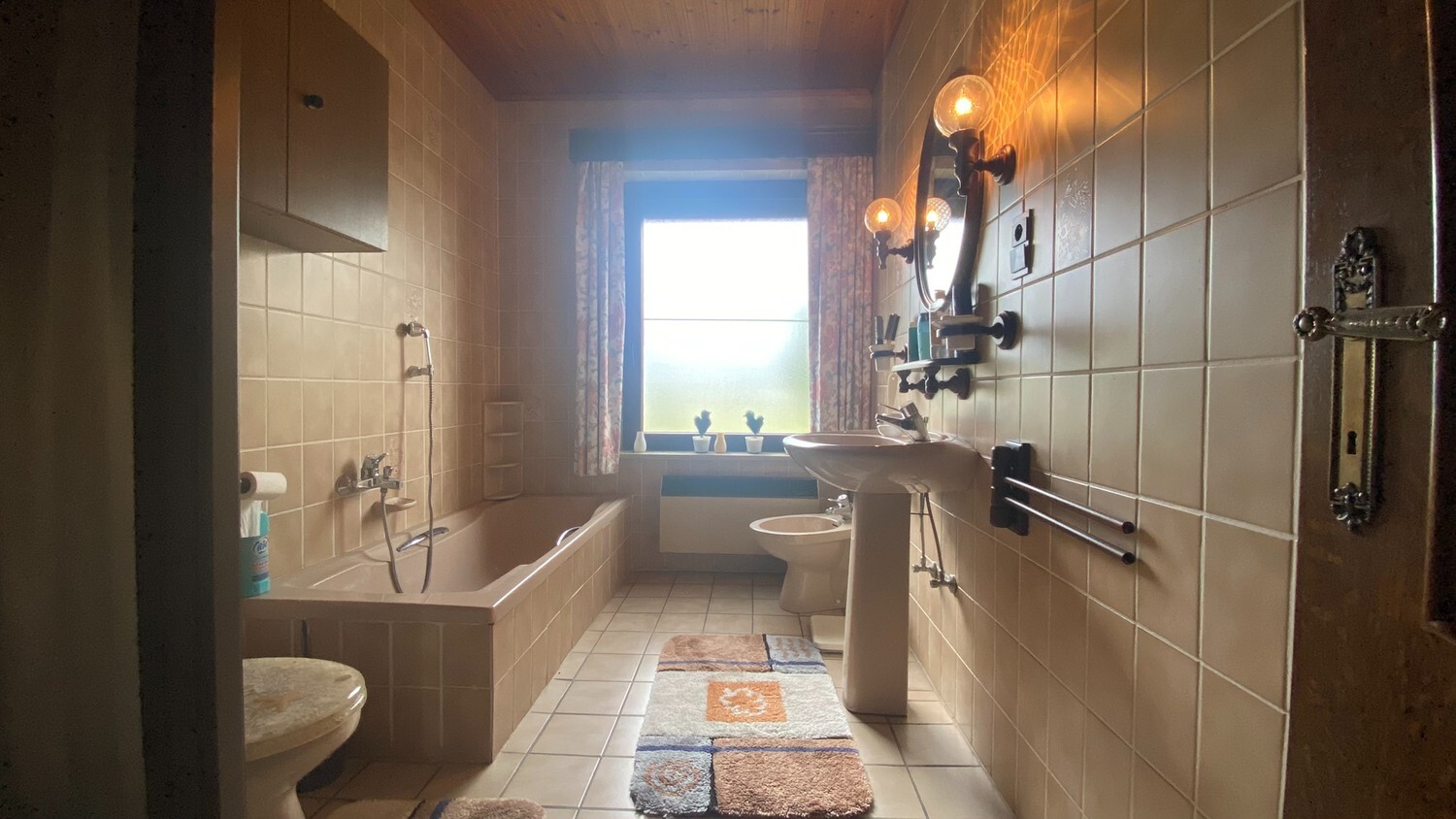 Royale, rustig gelegen bungalow op 2505 m² vlakbij Maastricht 