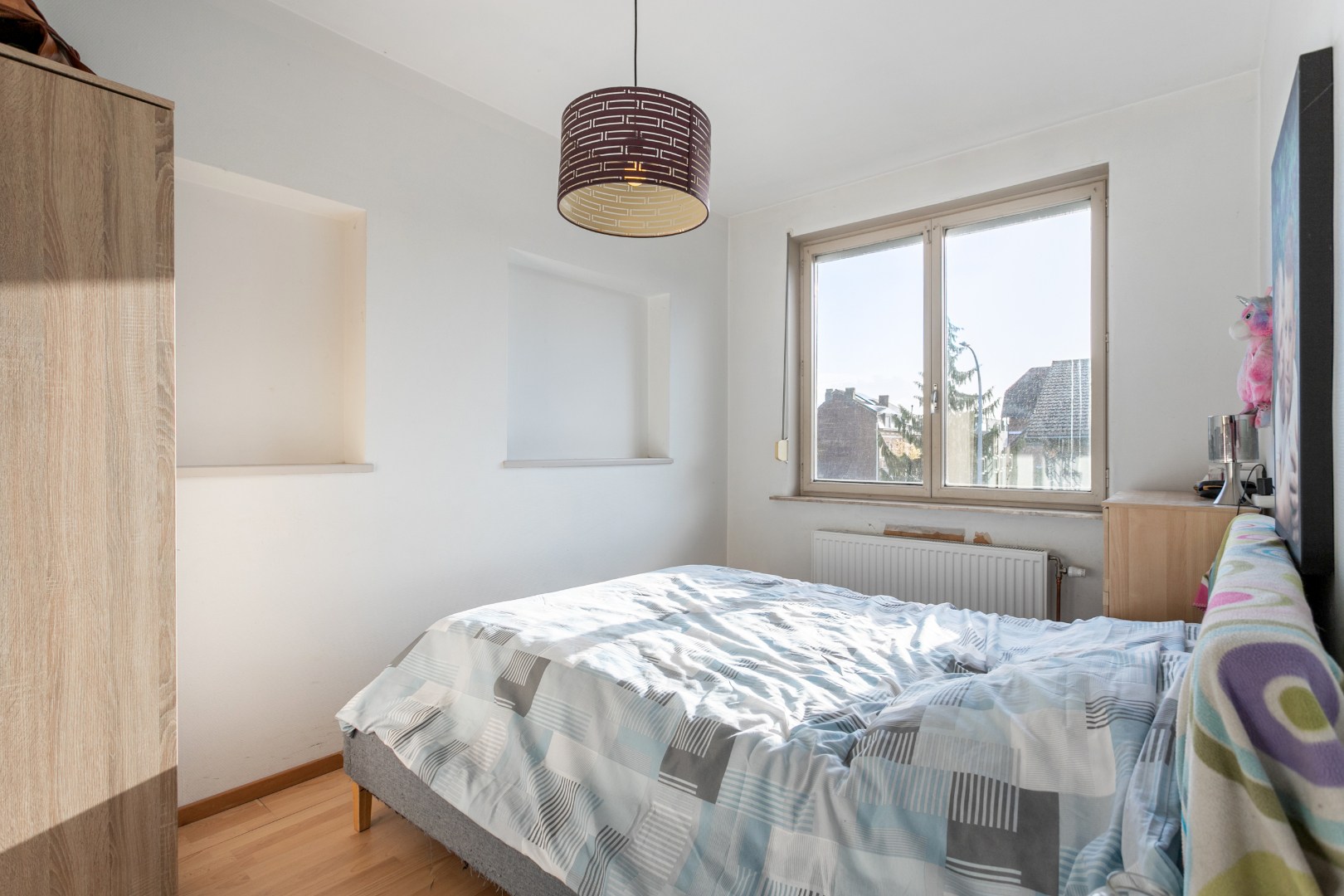 App 200m² met 3 slpks, terras en autostaanplaats te Halle 