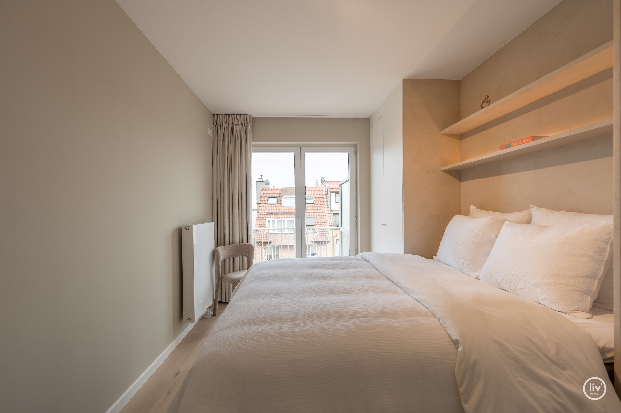 Volledig gerenoveerd en stijlvol appartement in het hart van Knokke in de  Lippenslaan. 