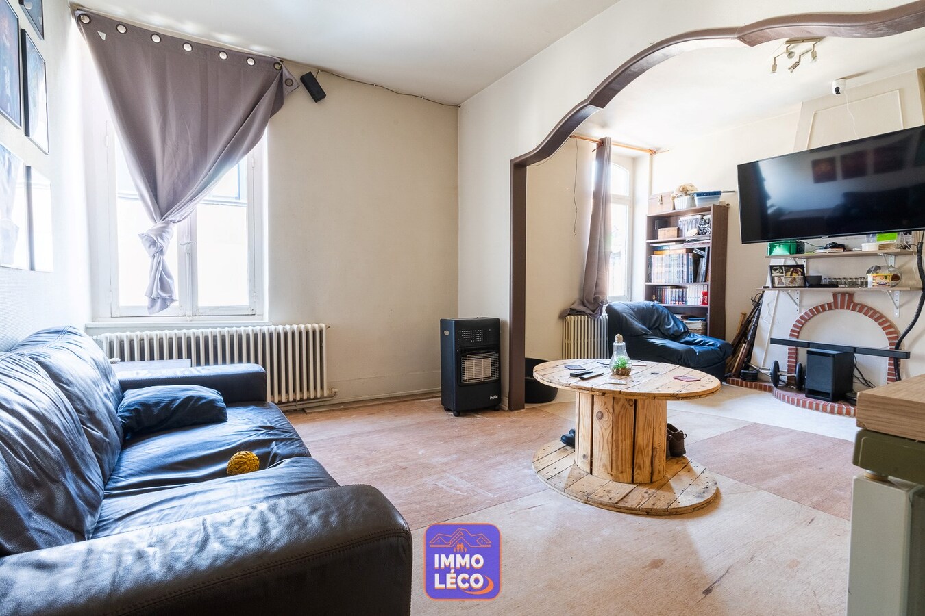 Maison de commerce avec habitation et jardin, EN PLEIN CENTRE-VILLE ! 