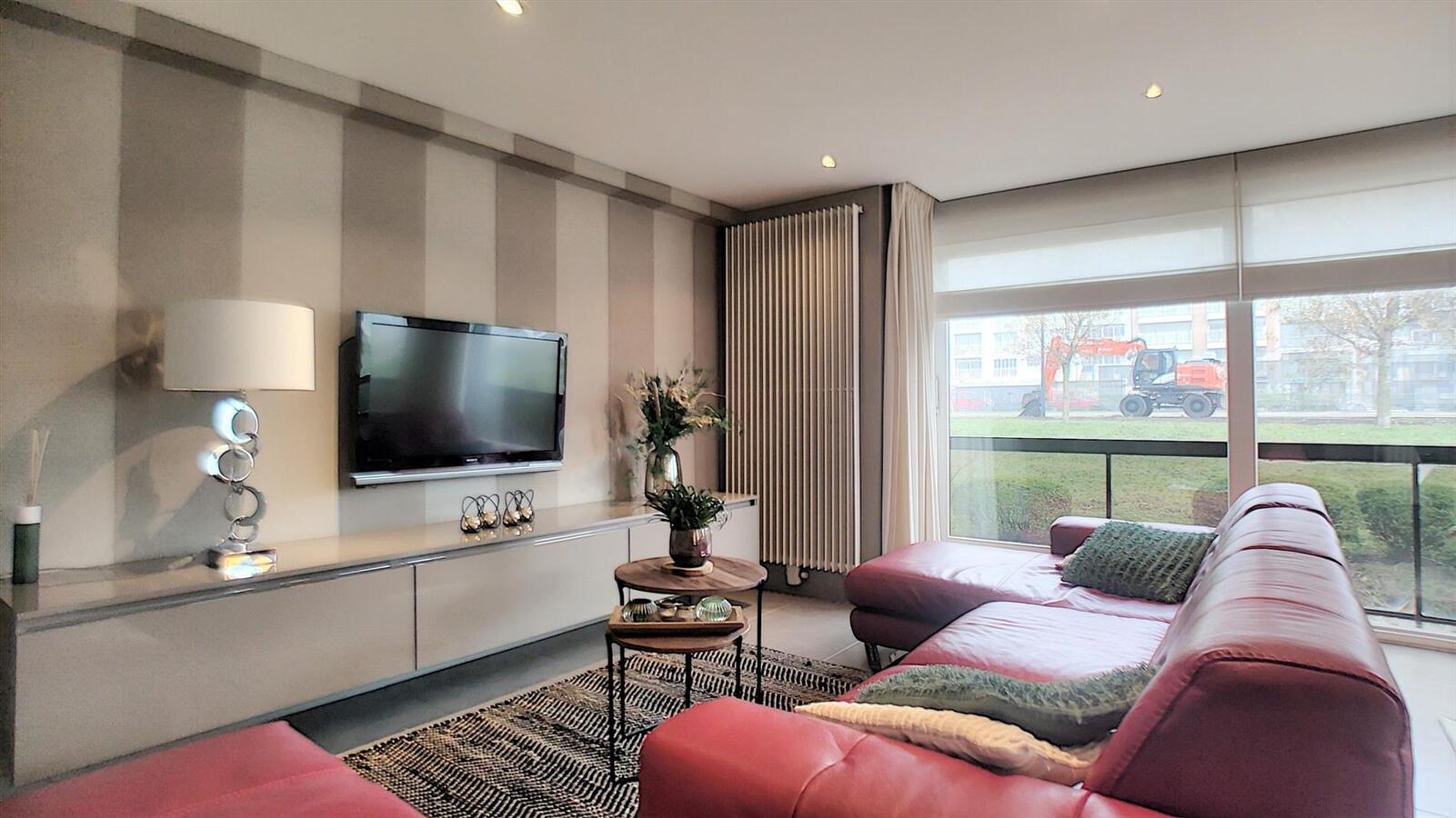 Gerenoveerd hoekappartement met mooi, open zicht - Heist 