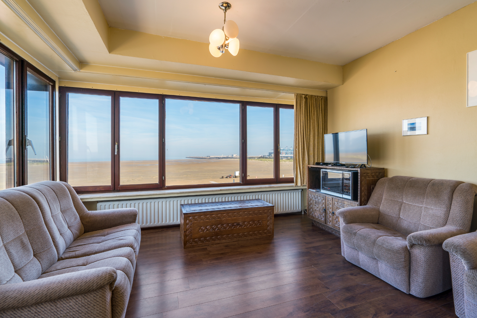 prachtig hoek appartement met 2 slaapkamers 