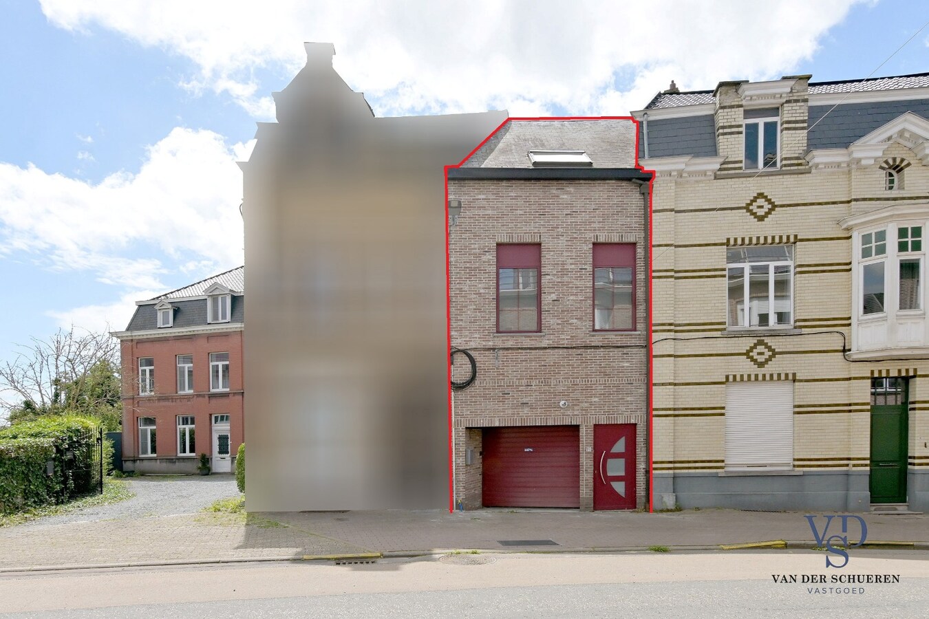 Ruime 3 slpk-woning met garage en tuin. 