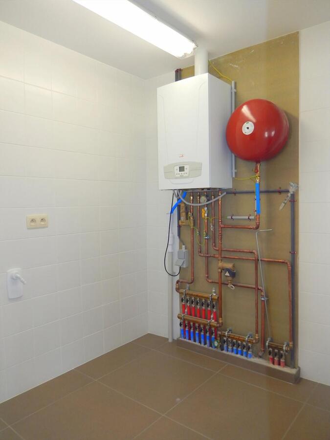 Prachtig volledig gerenoveerd appartement met groot terras 