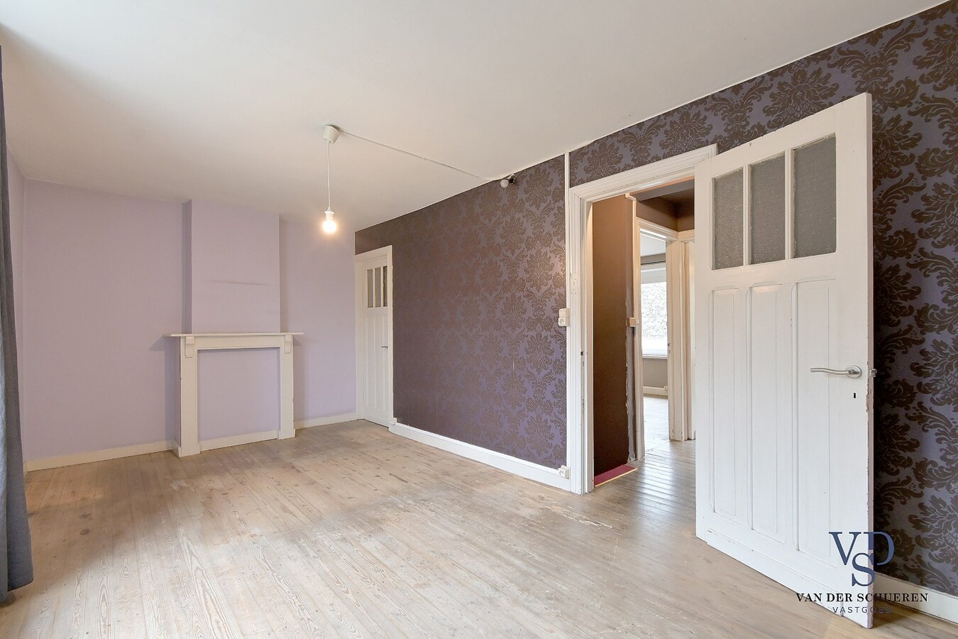 Te renoveren gezinswoning. 