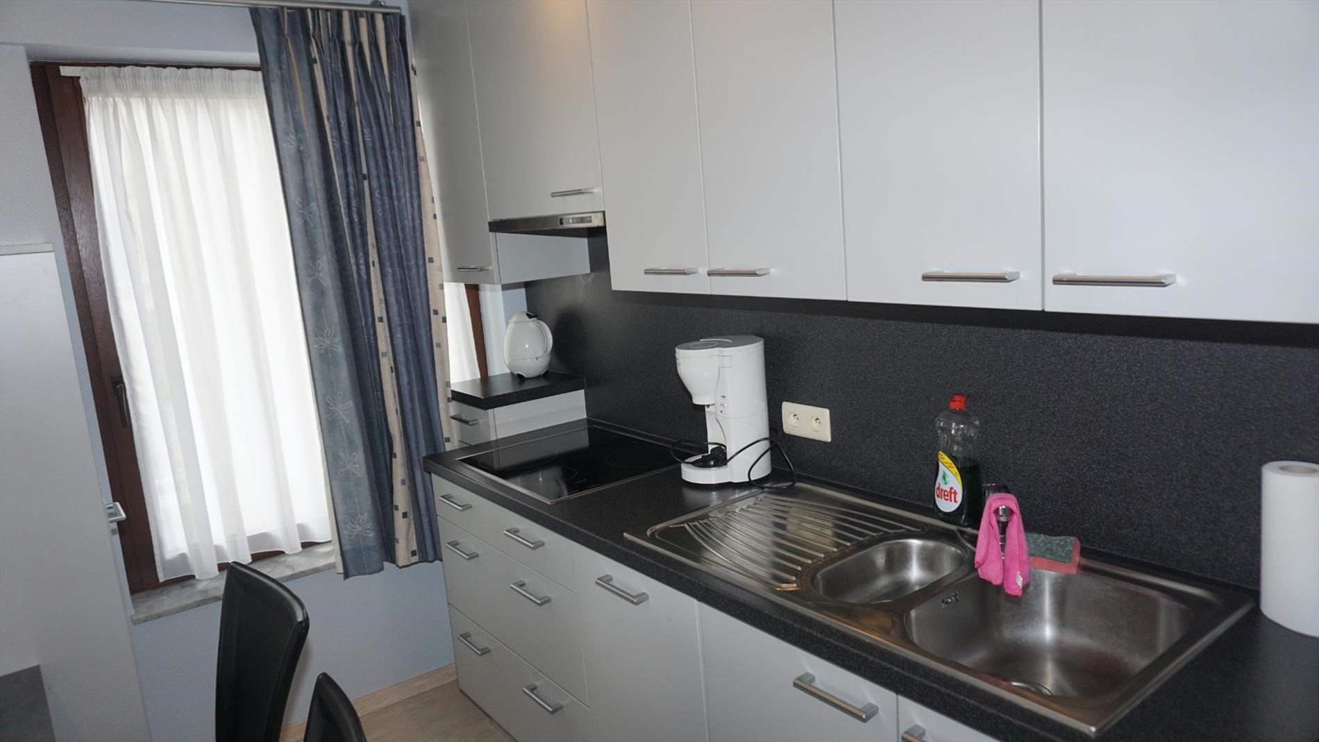 APP. MEUBLE - 2 CHAMBRES A COUCHER - BELLE VUE SUR LE PORT 