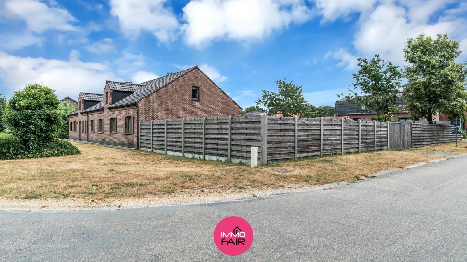 Residentieel gelegen bungalow op 1.500 m² 