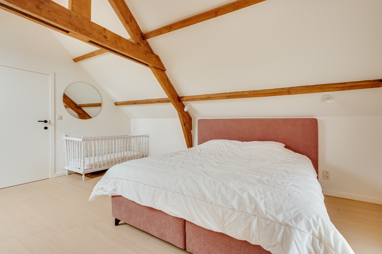 Volledig gerenoveerde woning op slechts 15km van Knokke 