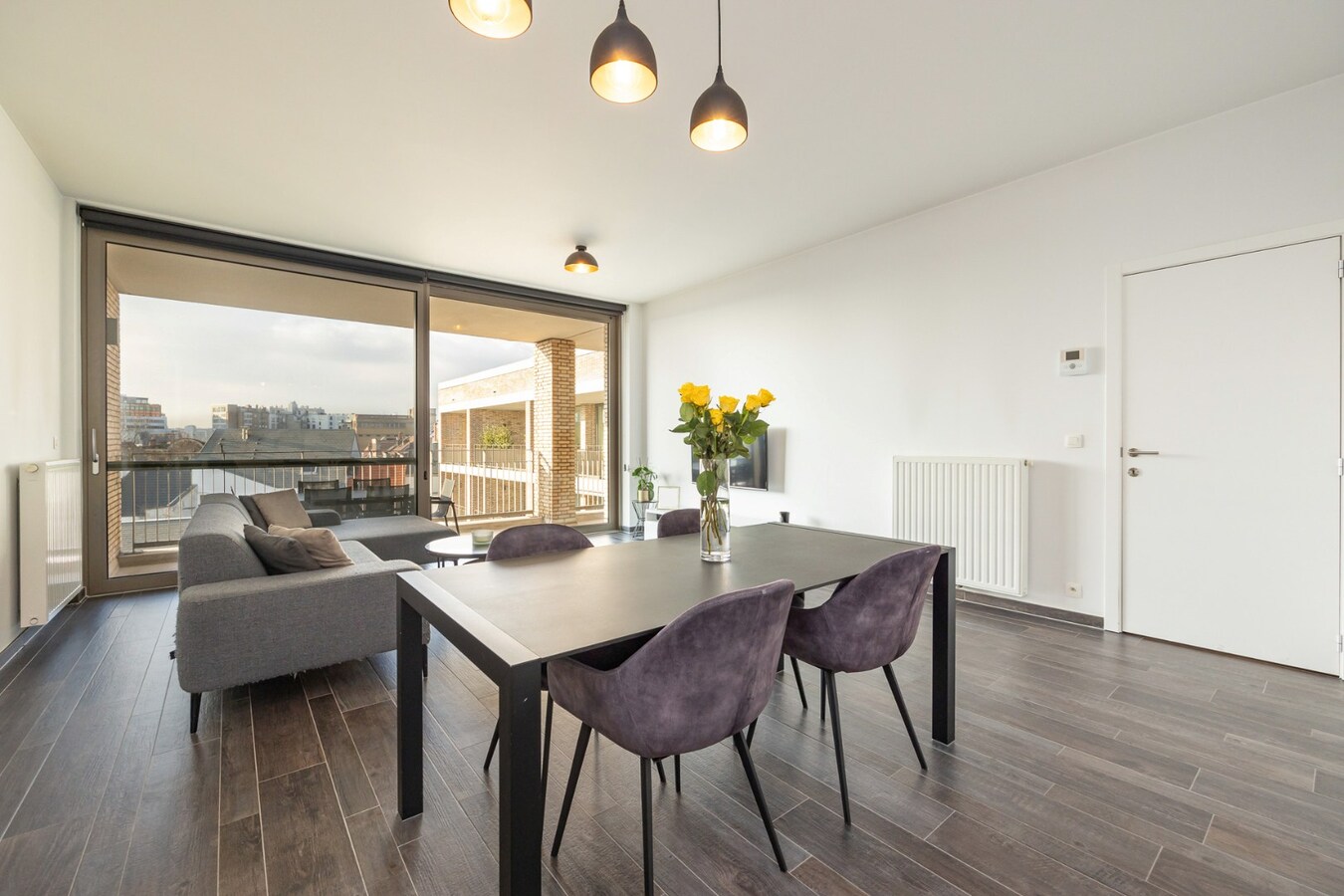 Modern appt met 2 slpk en ruim terras nabij 't Eilandje! 