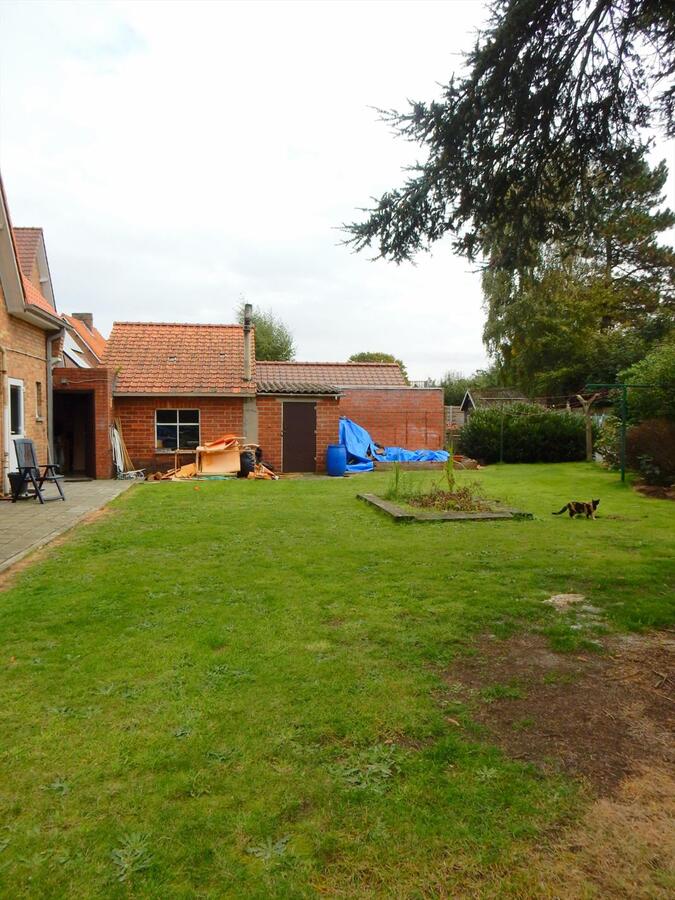 Woning met 4 slaapkamers en zonnige tuin 