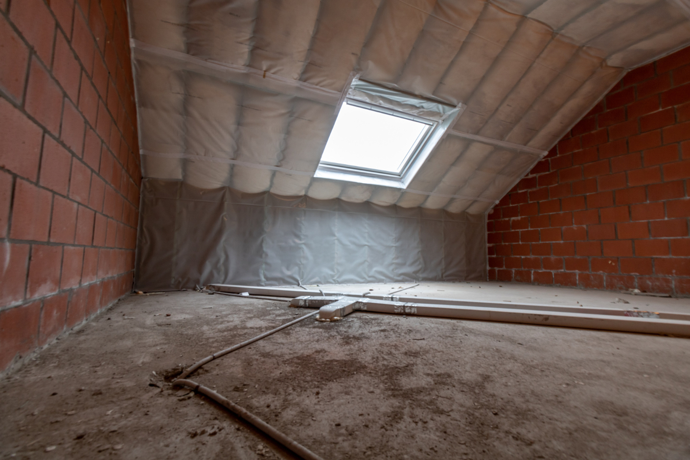 LICHTRIJKE MODERNE HALFOPEN NIEUWBOUWWONING TE OOSTDUINKERKE 