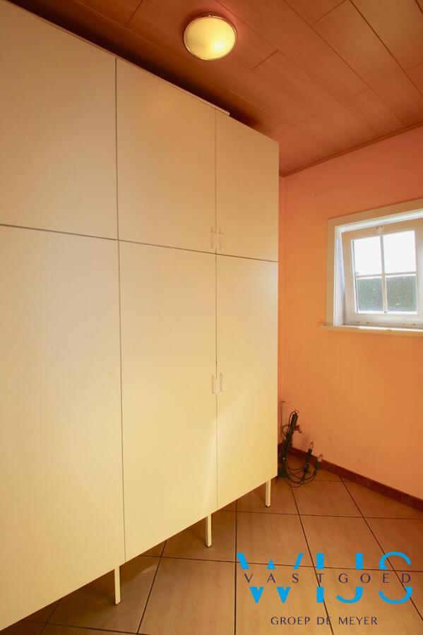 Uitzonderlijk goed gelegen woonhuis op een perceel van 841 vierkante meter in ERTVELDE! 