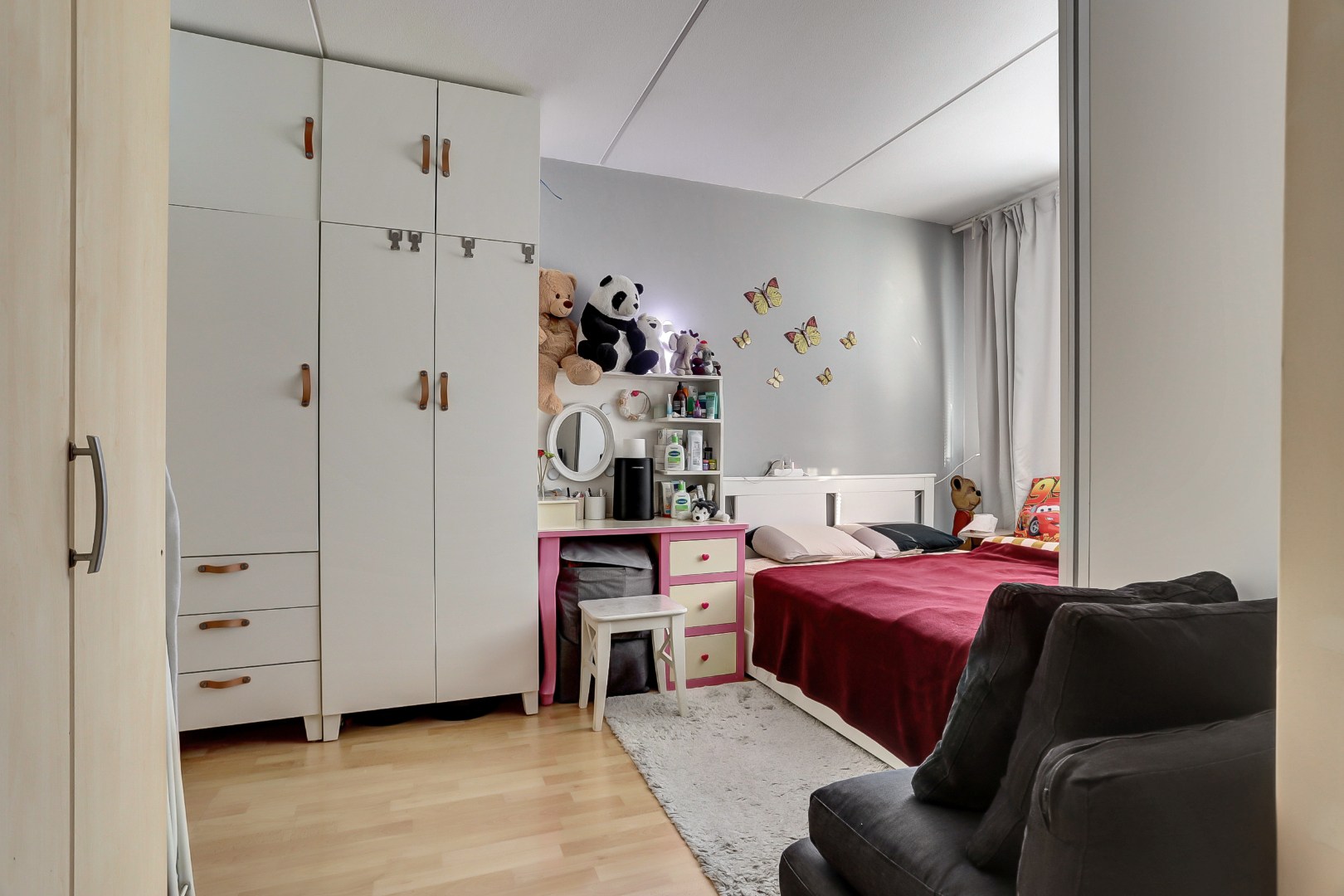 Een fijne benedenwoning op een toplocatie, perfect voor starters die hun woonwensen willen realiseren. Kom kijken en laat u verrassen! 