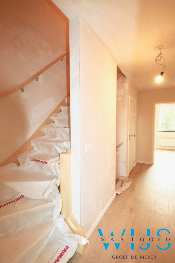 Tijdloze nieuwbouw met 4 slaapkamers te ERTVELDE ! 